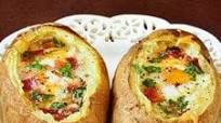 Idaho Sunrise (Baked Eggs & Bacon In Potato Bowls) Idaho Sunrise (Baked Eggs & Bacon In Potato Bowls)