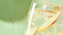 Cocktail Absolut Juice & Tonic Cocktail Absolut Juice & Tonic