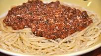 Greek-Style Meat Sauce for Pasta (Makaronia me Kima) Greek-Style Meat Sauce for Pasta (Makaronia me Kima)