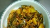 Aloo Palak Sabzi (potato-spinach side dish) Aloo Palak Sabzi (potato-spinach side dish)