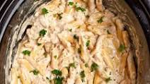 BEST Crock Pot Chicken Alfredo Recipe BEST Crock Pot Chicken Alfredo Recipe