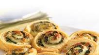 Spinach-Cheese Swirls Spinach-Cheese Swirls