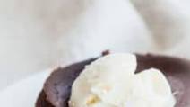 Instant Pot Chocolate Molten Lava Cake Instant Pot Chocolate Molten Lava Cake