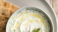 Easy Tzatziki Sauce (Cucumber Yogurt Dip) Easy Tzatziki Sauce (Cucumber Yogurt Dip)