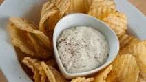 Potato Chips with Cottage Cheese and Mascarpone Dip Potato Chips with Cottage Cheese and Mascarpone Dip