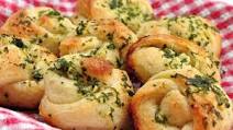 Italian Garlic Knots Italian Garlic Knots