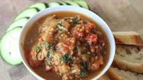 Middle Eastern Eggplant and Tomato Dip (Zaalouk) Middle Eastern Eggplant and Tomato Dip (Zaalouk)