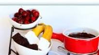 Chocolate Fondue (Gluten-Free with Easy Dairy Option) Chocolate Fondue (Gluten-Free with Easy Dairy Option)