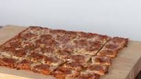 Tavern-Style Thin Crust Pizza Tavern-Style Thin Crust Pizza