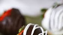 Easy Chocolate Covered Strawberries Easy Chocolate Covered Strawberries