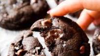 Salted Dark Chocolate Cookies Salted Dark Chocolate Cookies