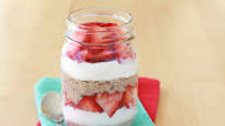 Strawberries & Cream Overnight Oatmeal Parfait Strawberries & Cream Overnight Oatmeal Parfait