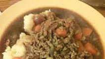 Minced beef & onion with mash & gravy Minced beef & onion with mash & gravy