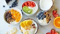 Greek Yogurt Breakfast Bowls with Toppings Greek Yogurt Breakfast Bowls with Toppings