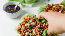 Sweet and Spicy Pork Lettuce Wraps Sweet and Spicy Pork Lettuce Wraps