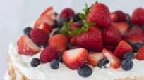 Angel Food Cake with Coconut Whipped Cream and Berries Angel Food Cake with Coconut Whipped Cream and Berries