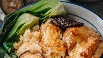 The Best Clay Pot Chicken Rice (鸡肉煲仔饭) The Best Clay Pot Chicken Rice (鸡肉煲仔饭)