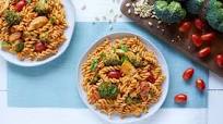 Broccoli Pasta Salad with Red Pepper Pesto Broccoli Pasta Salad with Red Pepper Pesto
