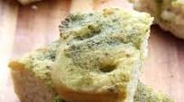Pesto Focaccia Bread Pesto Focaccia Bread