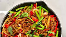 Stir-Fried Thai Basil Vegan Beef (Pad Krapow) Stir-Fried Thai Basil Vegan Beef (Pad Krapow)