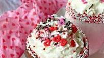 Chocolate-Dipped Strawberry Milkshakes Chocolate-Dipped Strawberry Milkshakes