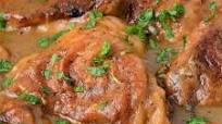 Creamy Smothered Chicken and Gravy Recipe Creamy Smothered Chicken and Gravy Recipe