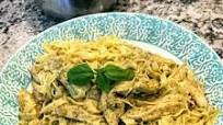 Chicken Pesto with Egg Noodles Chicken Pesto with Egg Noodles