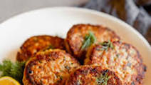 Easy Salmon Patties (Cakes) Easy Salmon Patties (Cakes)