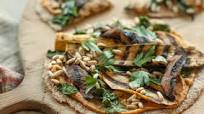 Hummus Veggie Pizzas Hummus Veggie Pizzas