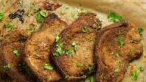 Crispy BAKED Pork Chops with Cinnamon Apple Sauce Crispy BAKED Pork Chops with Cinnamon Apple Sauce