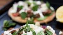 Lamb and Spinach Pita Pizza Lamb and Spinach Pita Pizza