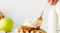 APPLE CINNAMON WAFFLES APPLE CINNAMON WAFFLES