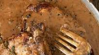 Pork Chops with Peppercorn Sauce Pork Chops with Peppercorn Sauce