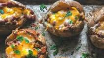 Beef Chili Baked Potatoes Beef Chili Baked Potatoes