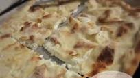 FOCACCIA AL FORMAGGIO TIPO RECCO FOCACCIA AL FORMAGGIO TIPO RECCO