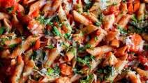 Skillet Whole Wheat Pasta with Chicken & Tomato Sauce Skillet Whole Wheat Pasta with Chicken & Tomato Sauce