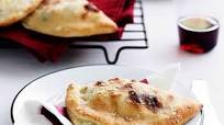 Quattro formaggio calzone (four-cheese calzone) Quattro formaggio calzone (four-cheese calzone)