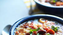 Slow Cooker Vegetarian Pasta e Fagioli Soup (with Optional Ground Beef) Slow Cooker Vegetarian Pasta e Fagioli Soup (with Optional Ground Beef)