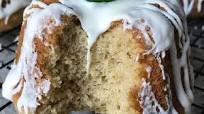 Banana Sour Cream Mini Bundt Cakes Banana Sour Cream Mini Bundt Cakes