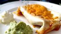 Chimichangas with minced meat and vegetables Chimichangas with minced meat and vegetables