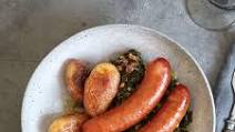 Grünkohl mit Pinkel (Kale with Smoked Knockwurst) Grünkohl mit Pinkel (Kale with Smoked Knockwurst)