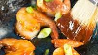 BBQ Glazed Shrimp Crostini with BBQ Bacon Jam and Avocado BBQ Glazed Shrimp Crostini with BBQ Bacon Jam and Avocado