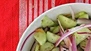 Cebollas encurtidas con chile habanero y pepino Cebollas encurtidas con chile habanero y pepino