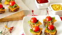 Too-Cute Cheeseburger Bites Too-Cute Cheeseburger Bites