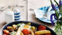 Egg, tomato and mushroom chip bake Egg, tomato and mushroom chip bake