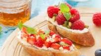 Mixed Fruit Breakfast Bruschetta Mixed Fruit Breakfast Bruschetta