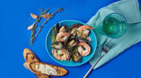Shrimp & Mussels in Wine Sauce with Garlic Crostini Shrimp & Mussels in Wine Sauce with Garlic Crostini
