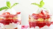 The Best Strawberry Yogurt Parfaits The Best Strawberry Yogurt Parfaits