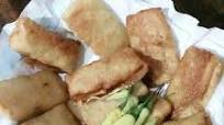 LUMPIA GORENG (Isi wortel dan telur) LUMPIA GORENG (Isi wortel dan telur)