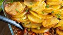 Crispy Potato Topped Meat Pie - Minced Beef Hotpot Crispy Potato Topped Meat Pie - Minced Beef Hotpot